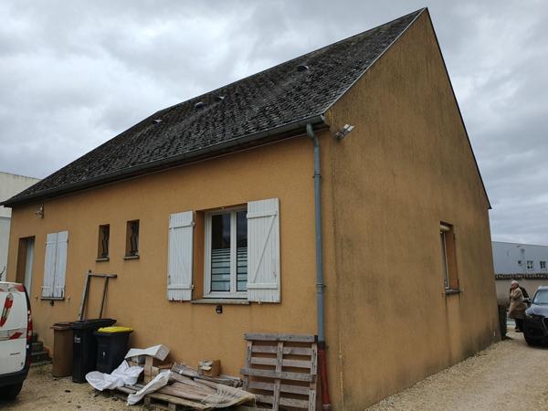 Location Local commercial225 m² - PITHIVIERS (45300)