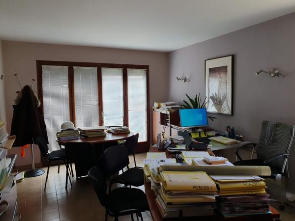 Location Local commercial225 m² - PITHIVIERS (45300)