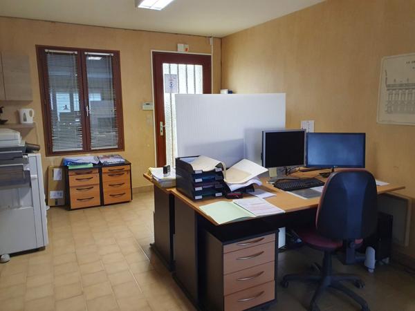 Location Local commercial225 m² - PITHIVIERS (45300)