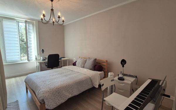 Appartement à vendre    3 pièces • 72,47 m2 Saint-Étienne