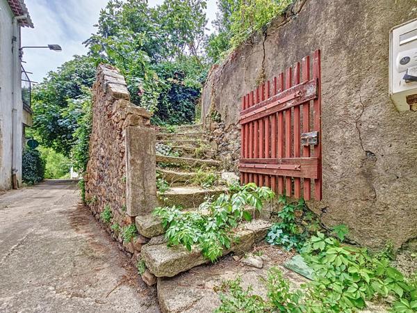 ? NOUVEAUTÉ À GRAISSESSAC (34260) – Maison de village à fort potentiel avec terrasse, jardinet et garage – À rénover entièrement