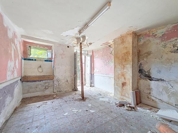 ? NOUVEAUTÉ À GRAISSESSAC (34260) – Maison de village à fort potentiel avec terrasse, jardinet et garage – À rénover entièrement