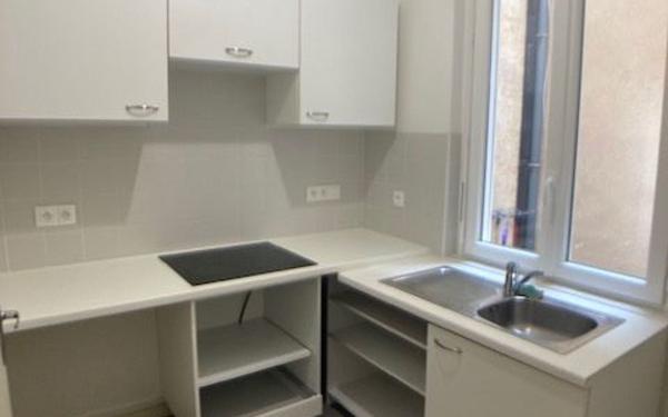 Appartement à louer    3 pièces •  Bordeaux