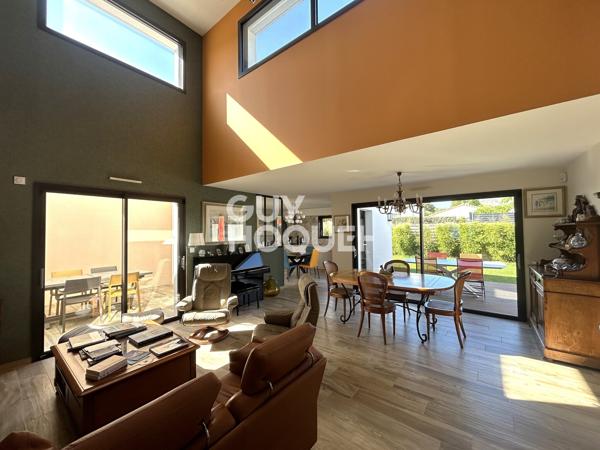 MAISON À VENDRE DE 6 PIÈCES DE 145,15 M²