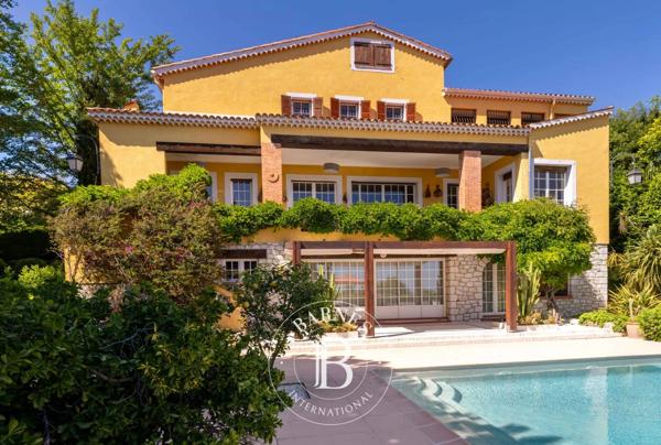 Vence, Villa 8 Chambres -  366 m² à vendre