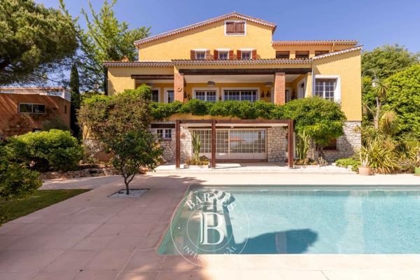 Vence, Villa 8 Chambres -  366 m² à vendre