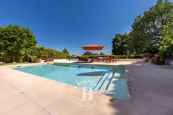 Vence, Villa 8 Chambres -  366 m² à vendre