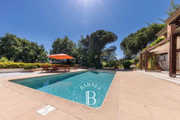 Vence, Villa 8 Chambres -  366 m² à vendre