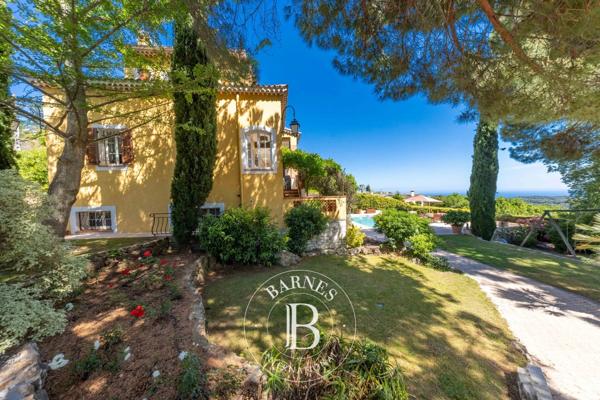 Vence, Villa 8 Chambres -  366 m² à vendre
