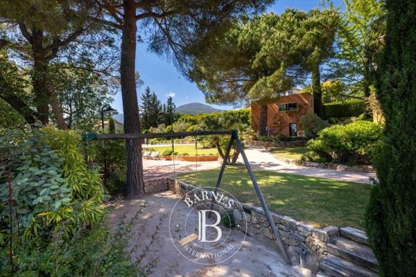 Vence, Villa 8 Chambres -  366 m² à vendre