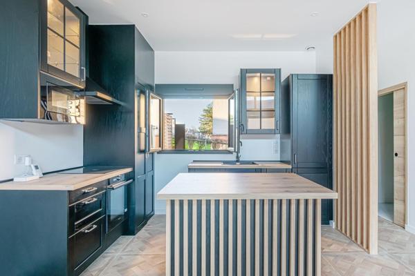 Maison d'architecte exceptionnelle 5 pièces à 5 minutes à pied de la ligne 7