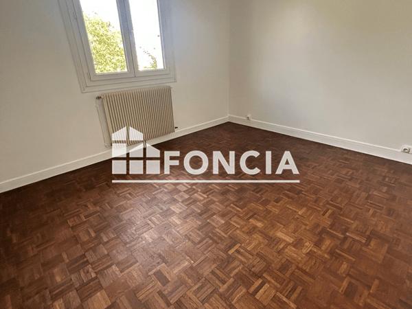Location Maison 3 pièces 75 m² - Niort 79000