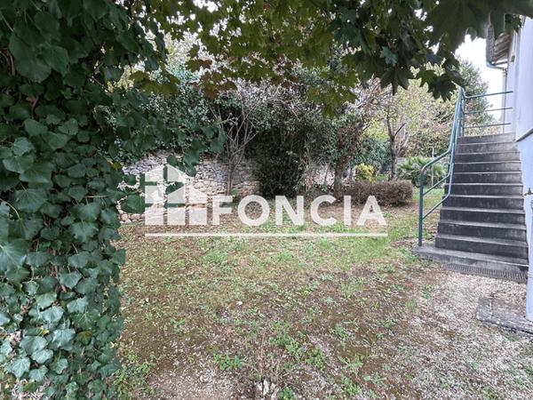Location Maison 3 pièces 75 m² - Niort 79000