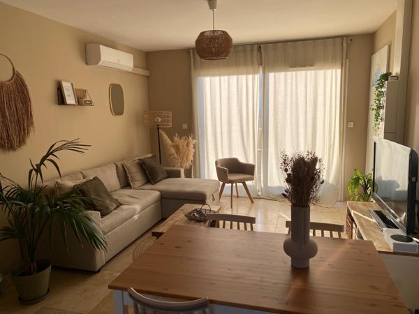 L'Isle-sur-la-Sorgue (84800) À vendre – Appartement T2 avec terrasse