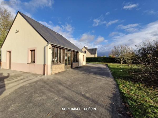 Fonds et/ou murs commerciaux à vendre à Isigny-le-Buat dans la Manche (50540), ref : 8448