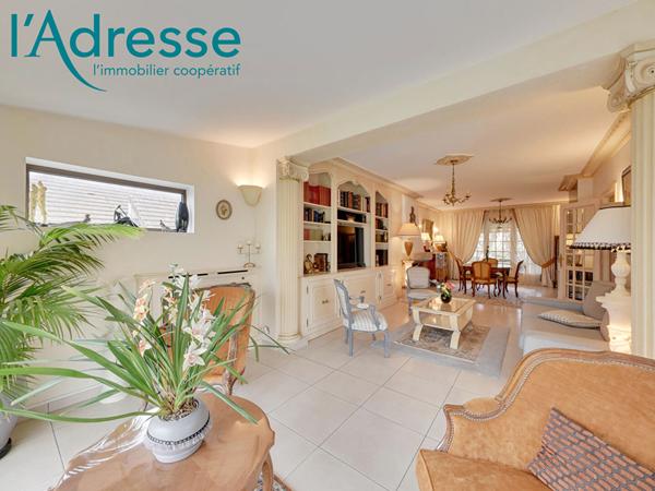 MAGNIFIQUE MAISON CHAMPS SUR MARNE