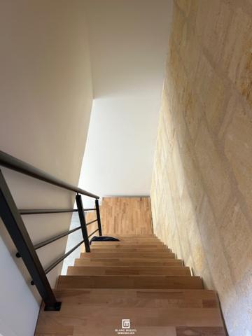Maison 6 pièce(s) 3 chambre(s) 158.32 m²