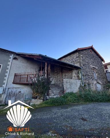 Petite maison de bourg avec écurie & grange – à finir de rénover