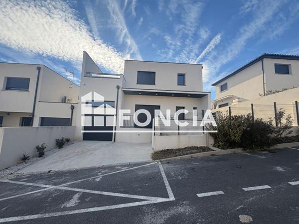 Location Maison 4 pièces 120 m² - 7 RUE AMALRIC 1ER Narbonne 11100