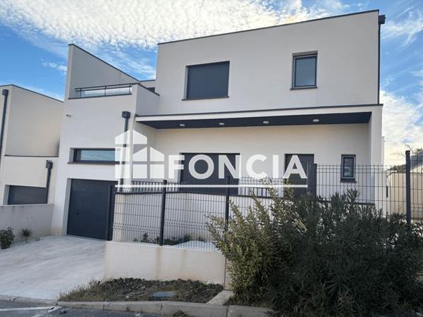 Location Maison 4 pièces 120 m² - 7 RUE AMALRIC 1ER Narbonne 11100