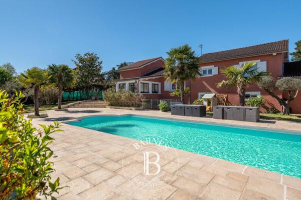 La Tour-de-Salvagny, Maison 5 Chambres -  275 m² à vendre