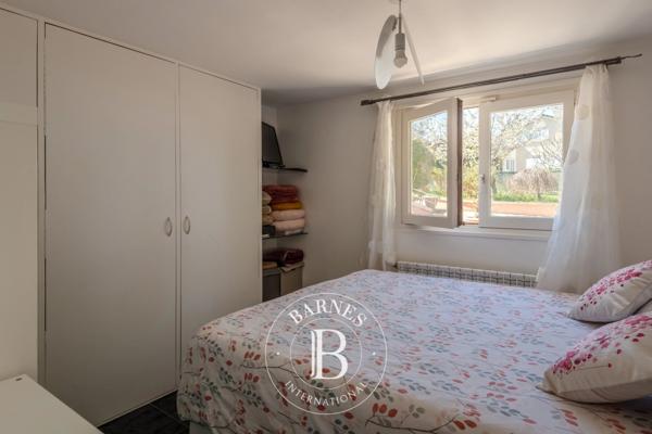 La Tour-de-Salvagny, Maison 5 Chambres -  275 m² à vendre