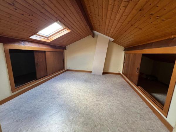 Maison à CHOLET, 49300 - 7 pièces 135m²