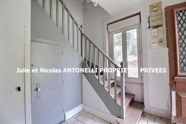 La FOUILLOUSE 42480  Maison des années 30, 4 chambres, garage, sur 900m² de terrain