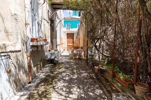 Rare ensemble immobilier au cœur de Nîmes