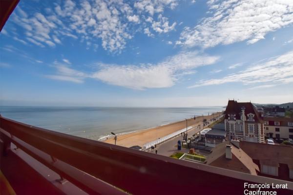 Grand appartement à vendre 2/3 pièces CABOURG (14)- 54,21 m2 - Dernier étage - 1 grand box - vue mer - 422 000 € honoraires d'agence inclus