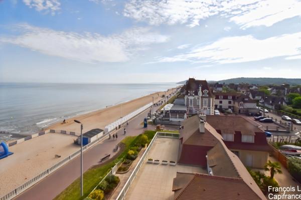 Grand appartement à vendre 2/3 pièces CABOURG (14)- 54,21 m2 - Dernier étage - 1 grand box - vue mer - 422 000 € honoraires d'agence inclus