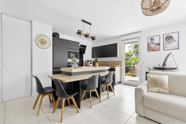 Appartement
         3 pièces
        - 61 m² Exclusivité 515 000 € *