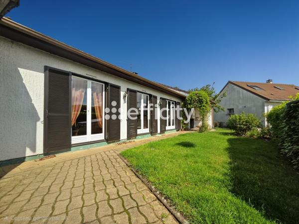 Maison
         6 pièces
        - 125 m² Exclusivité 250 000 € *