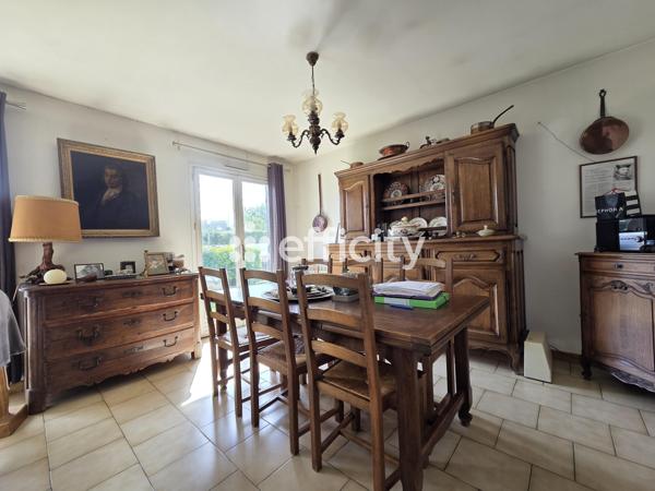 Maison
         6 pièces
        - 125 m² Exclusivité 250 000 € *