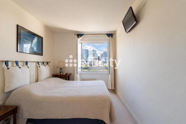 Appartement
         3 pièces
        - 72 m² Exclusivité 580 000 € *