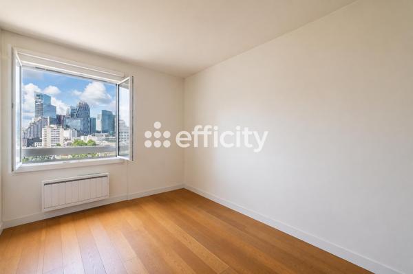 Appartement
         3 pièces
        - 72 m² Exclusivité 580 000 € *