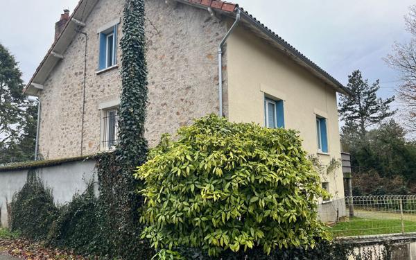 Maison à vendre    5 pièces • 120 m2 Rochechouart