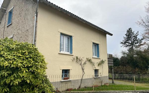 Maison à vendre    5 pièces • 120 m2 Rochechouart