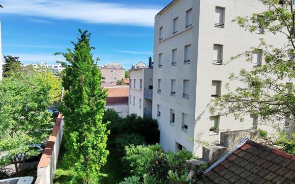 Appartement à vendre    2 pièces • 38,46 m2 Lyon 3
