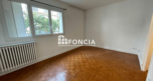 Location Studio 30.51 m² - Paris 75014