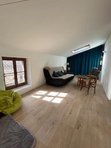 Les Chères (69380) Superbe maison de 162m2 avec un cachet exceptionnel