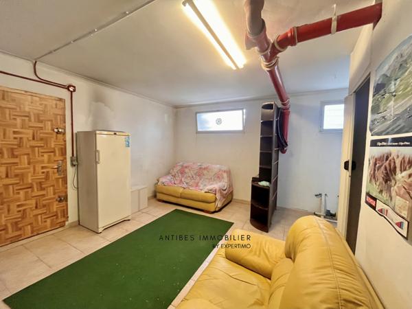 Antibes (06600) ANTIBES ENTRE-SOL LOCAL CAVE ENTREPOT BUREAU