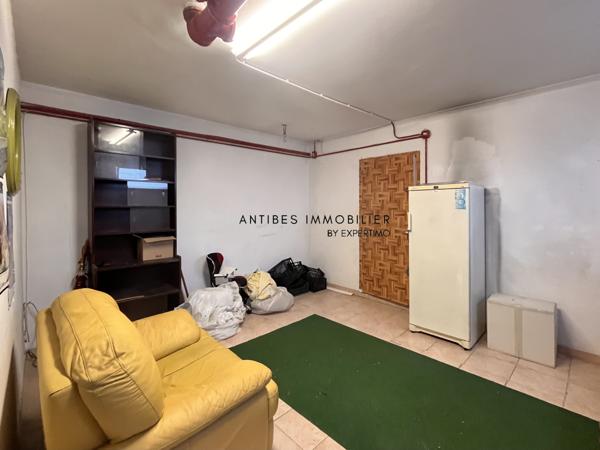 Antibes (06600) ANTIBES ENTRE-SOL LOCAL CAVE ENTREPOT BUREAU