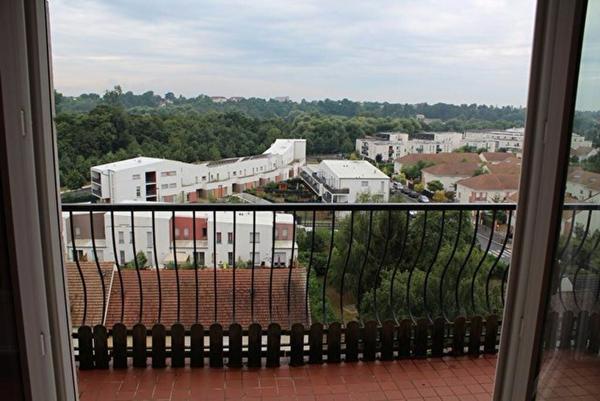 Appartement à vendre    1 pièce •  Meaux