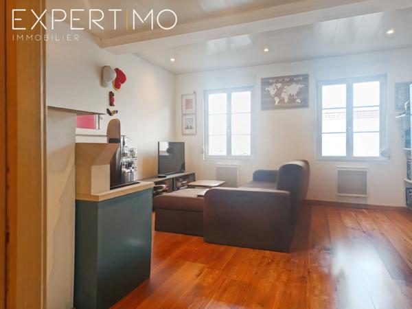 Rue (80120) Immeuble actuellement SOUS COMPROMIS : Immeuble en centre-ville de Rue – Baie de Somme