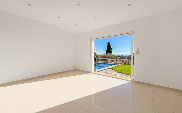 Maison à vendre    4 pièces • 113 m2 Tourrettes-sur-Loup