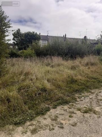 Terrain à Batir à vendre à Fougères en Ille-et-Vilaine (35300), ref : 037/1826   
FOUGERES - Centre ville