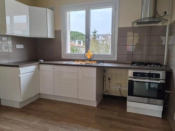 Location                                                      Appartement
                        
                     4 pièces                      82 m2                     à Billère