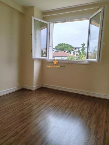 Location                                                      Appartement
                        
                     4 pièces                      82 m2                     à Billère