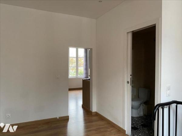 Centre Ville Appartement de Type 3 au 1er étage en duplex